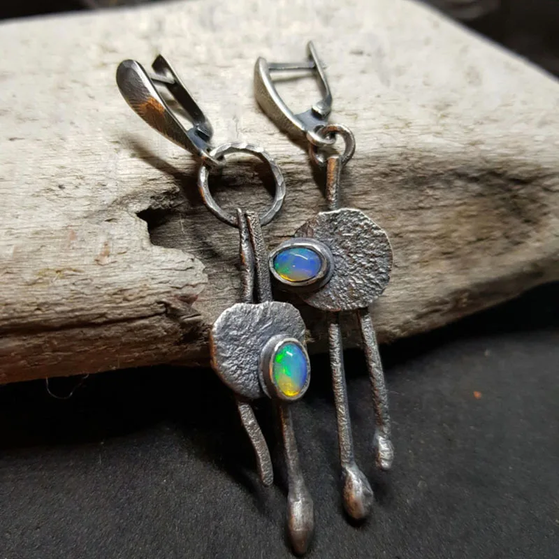 Personality Fashion Retro Asymmetric Colorful Tribal Jewelry Ethnic Style Earrings for Women Designers Accessories
Personality Fashion Retro Asymmetric Colorful Tribal Jewelry Ethnic Style Earrings for Women Designers Accessories