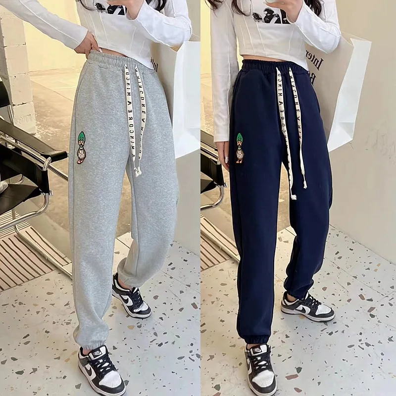 fashion cartoon embroidery sweatpants women casual sport trousers women's 2021 new hip-hop trend casual loose pants plus size
fashion cartoon embroidery sweatpants women casual sport trousers women's 2021 new hip-hop trend casual loose pants plus size