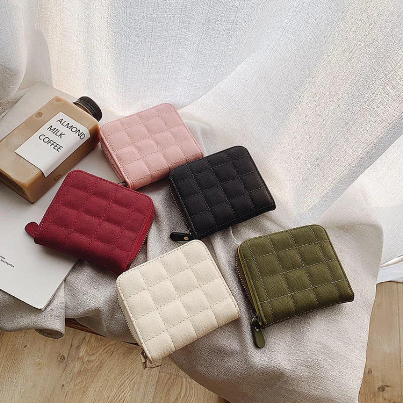 Women's Wallet Rivet Retro Folding Coin Purse Exquisite Multi-Functional Short Wallet Collect Money Storage PU Card Holder
Women's Wallet Rivet Retro Folding Coin Purse Exquisite Multi-Functional Short Wallet Collect Money Storage PU Card Holder