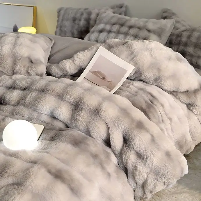 Winter Luxury King Queen Size Bedding Set Home Textiles Thickened Warm Plush Duvet Cover Bed Sheet Pillowcase 4pcs Bed Linen Set
Winter Luxury King Queen Size Bedding Set Home Textiles Thickened Warm Plush Duvet Cover Bed Sheet Pillowcase 4pcs Bed Linen Set