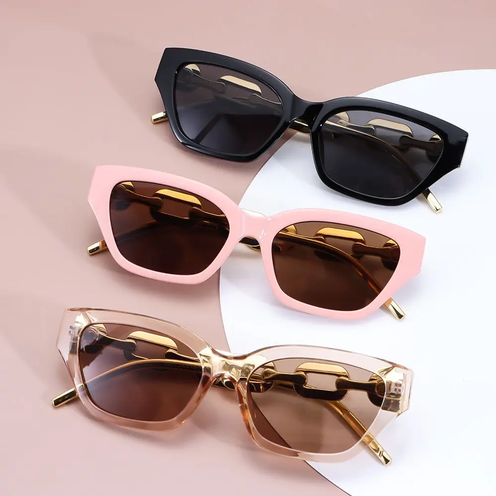 New Retro Fashion Small Cat Eye Frame Sunglasses for Women Vintage Square Chain Leg Sunglasses Ladies UV400 Eyewear 
New Retro Fashion Small Cat Eye Frame Sunglasses for Women Vintage Square Chain Leg Sunglasses Ladies UV400 Eyewear