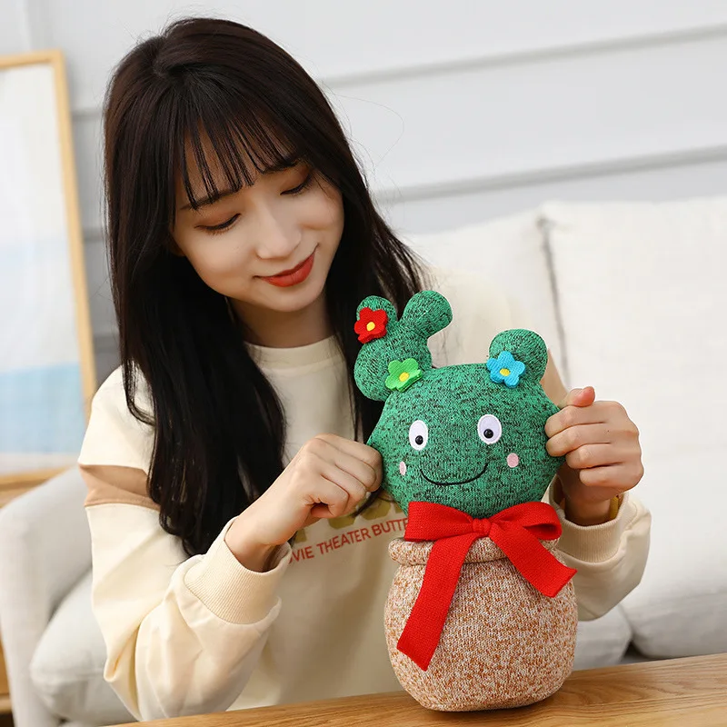 Кактус девочки в горшке плюшевая игрушка корейский драма старт Сази сам набивное растение бабочка улыбка кактус цветочный горшок кукла мил... 
Кактус девочки в горшке плюшевая игрушка корейский драма старт Сази сам набивное растение бабочка улыбка кактус цветочный горшок кукла мил...