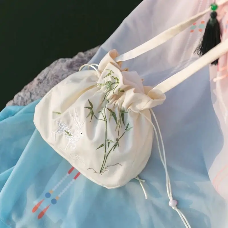 Женский кошелек, китайская винтажная вышивка, маленькая сумочка, сумка в китайском этническом стиле Hanfu, аксессуары, сумка для переноски, подарки для женщин
Женский кошелек, китайская винтажная вышивка, маленькая сумочка, сумка в китайском этническом стиле Hanfu, аксессуары, сумка для переноски, подарки для женщин