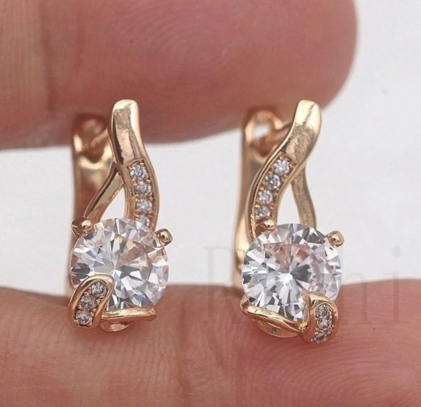 Gold Earrings for Women Filled Swril Vine Geometry Round Topaz Zircon Party Hoop Gems Earrings Trendy Jewellery Studs Earrings
Gold Earrings for Women Filled Swril Vine Geometry Round Topaz Zircon Party Hoop Gems Earrings Trendy Jewellery Studs Earrings