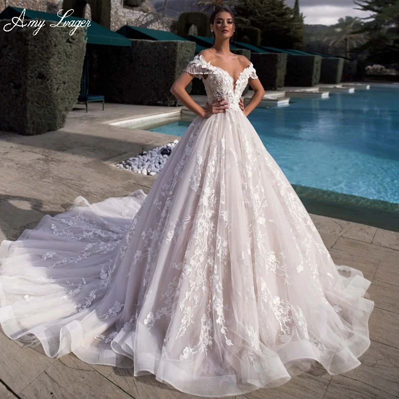 AmyLvager Gorgeous Appliques Beading Ball Gown Wedding Dress 2023 Custom Romantic Sweetheart Neck Lace Up Princess Bridal Gown
AmyLvager Gorgeous Appliques Beading Ball Gown Wedding Dress 2023 Custom Romantic Sweetheart Neck Lace Up Princess Bridal Gown