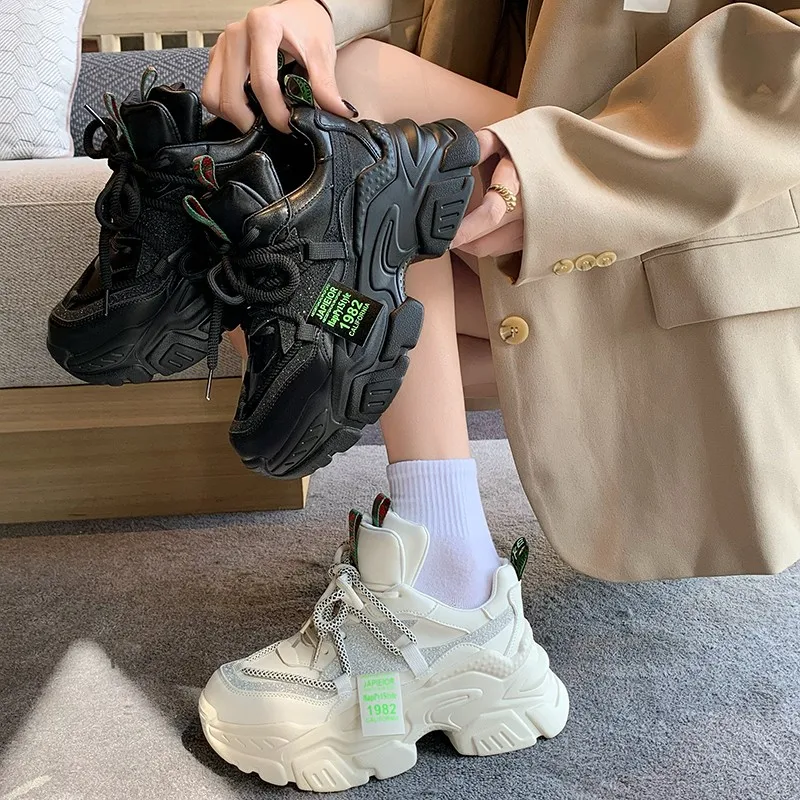 Women Chunky Sneakers Vulcanize Shoes Korean Fashion Female Black White Pink Platform Thick Sole 2022 Running Casual Shoe Woman
Women Chunky Sneakers Vulcanize Shoes Korean Fashion Female Black White Pink Platform Thick Sole 2022 Running Casual Shoe Woman