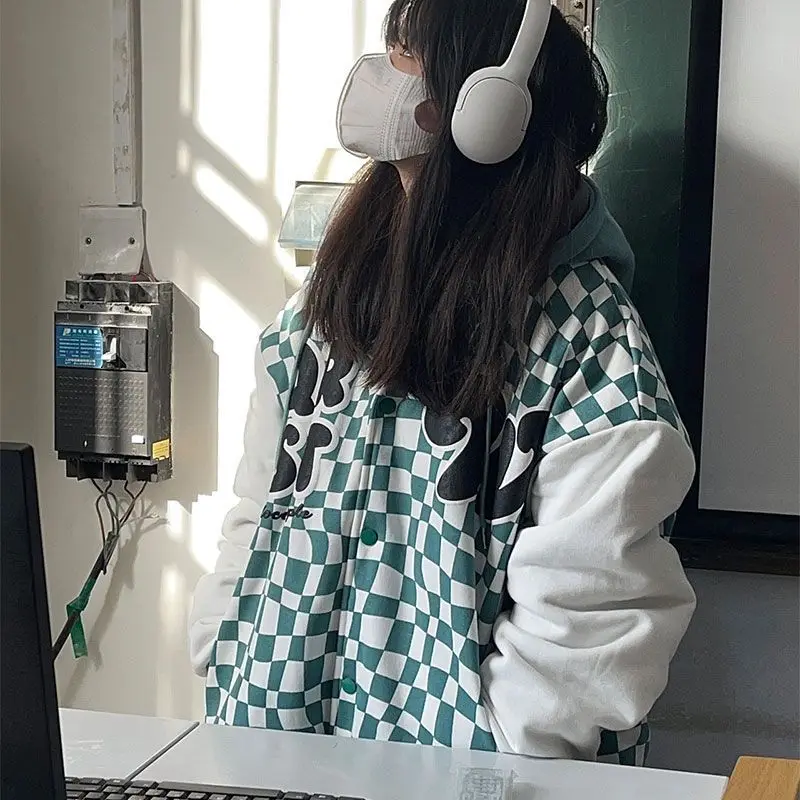 Y2K baseball uniform jacket female trend ins autumn winter plus thicken students loose casual thick section hooded tops clothes 
Y2K baseball uniform jacket female trend ins autumn winter plus thicken students loose casual thick section hooded tops clothes