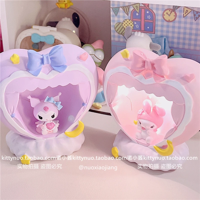 Kawaii Love Heart Bow Kuromi My Melody Cartoon Doll Resin Desktop Night Light Anime Girl Heart Ambient Light Girl Gifts
Kawaii Love Heart Bow Kuromi My Melody Cartoon Doll Resin Desktop Night Light Anime Girl Heart Ambient Light Girl Gifts