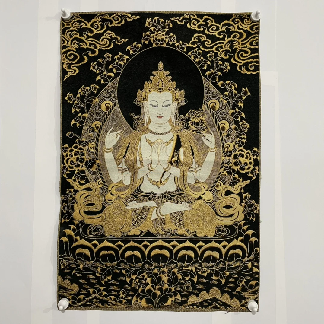 35" Thangka embroidery Tibetan Buddhism silk embroidery Four-armed Guanyin lotus platform Buddha Thangka hanging screen
35" Thangka embroidery Tibetan Buddhism silk embroidery Four-armed Guanyin lotus platform Buddha Thangka hanging screen