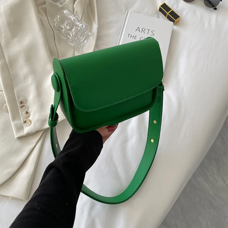 Solid Color Small Bag for Women 2022 New Style Retro Western-style Korean Simple Wide Shoulder Strap Small Cross Body Bag
Solid Color Small Bag for Women 2022 New Style Retro Western-style Korean Simple Wide Shoulder Strap Small Cross Body Bag