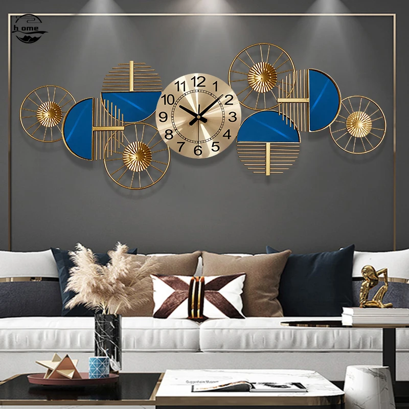 Gold Wall Clock Handmade Metal Luxury European Wall Clock Creative Fashion Home Decoration for Living Room Relogio De Parede A
Gold Wall Clock Handmade Metal Luxury European Wall Clock Creative Fashion Home Decoration for Living Room Relogio De Parede A