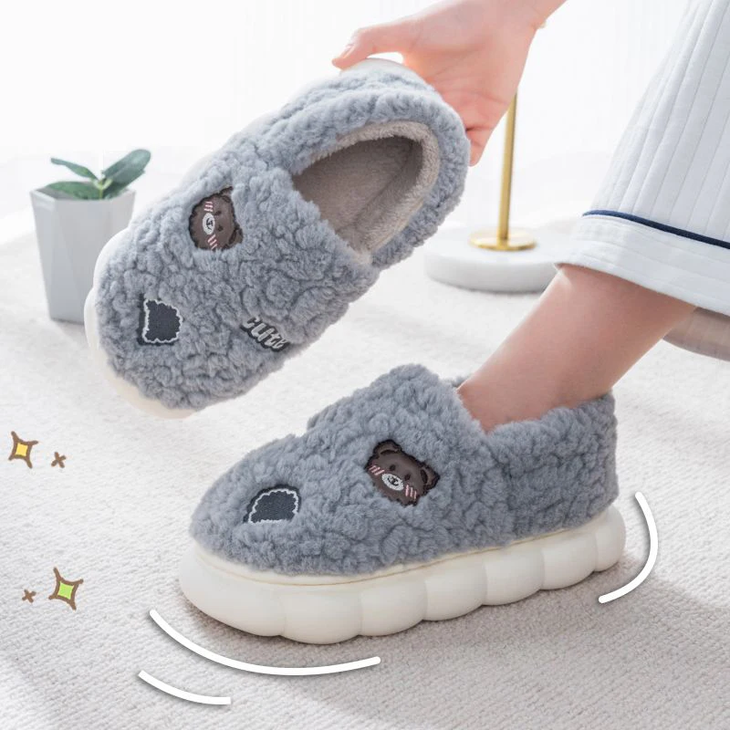 Женские плюшевые зимние домашние тапочки унисекс, обувь на толстой платформе, теплые хлопковые ботинки, дамские Тапочки для пар
Женские плюшевые зимние домашние тапочки унисекс, обувь на толстой платформе, теплые хлопковые ботинки, дамские Тапочки для пар