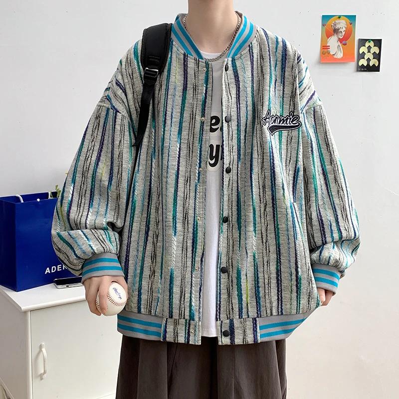 Autumn Winter Mens Color Weaving Stripe Jacket Letter Print Baseball Uniform Jacket New Trendy Tops Youth Keepwarm Preppy Style
Autumn Winter Mens Color Weaving Stripe Jacket Letter Print Baseball Uniform Jacket New Trendy Tops Youth Keepwarm Preppy Style