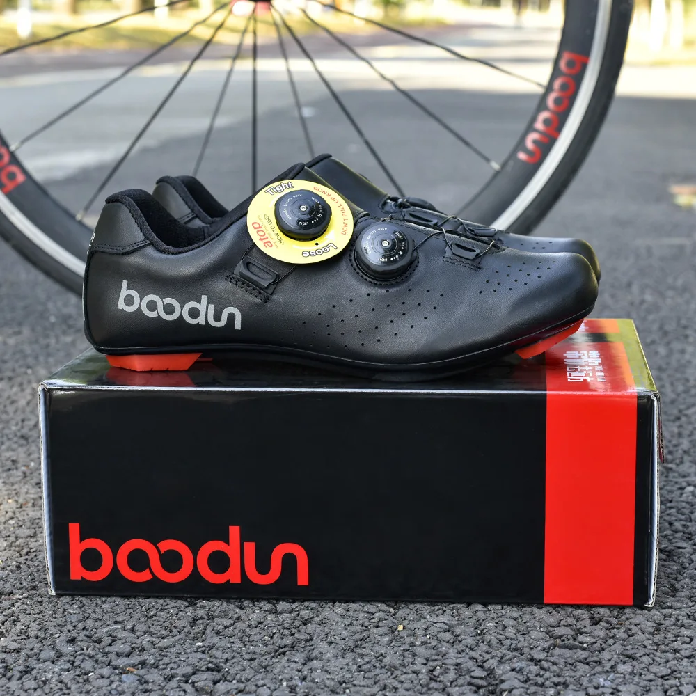Boodun New Nylon Outsole Road Riding Shoes Night Reflective Cowhide Material Lock Shoes
Boodun New Nylon Outsole Road Riding Shoes Night Reflective Cowhide Material Lock Shoes
