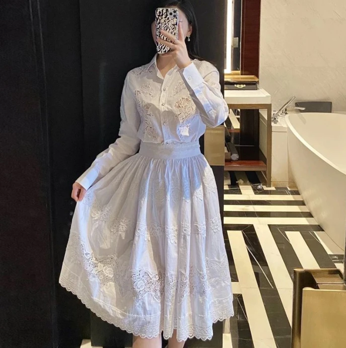 Top Quality 2022 New Summer Cotton Solid White Hook Flower Hollow Texture Classical Shirts A-line Midi Skirt Women Sets
Top Quality 2022 New Summer Cotton Solid White Hook Flower Hollow Texture Classical Shirts A-line Midi Skirt Women Sets