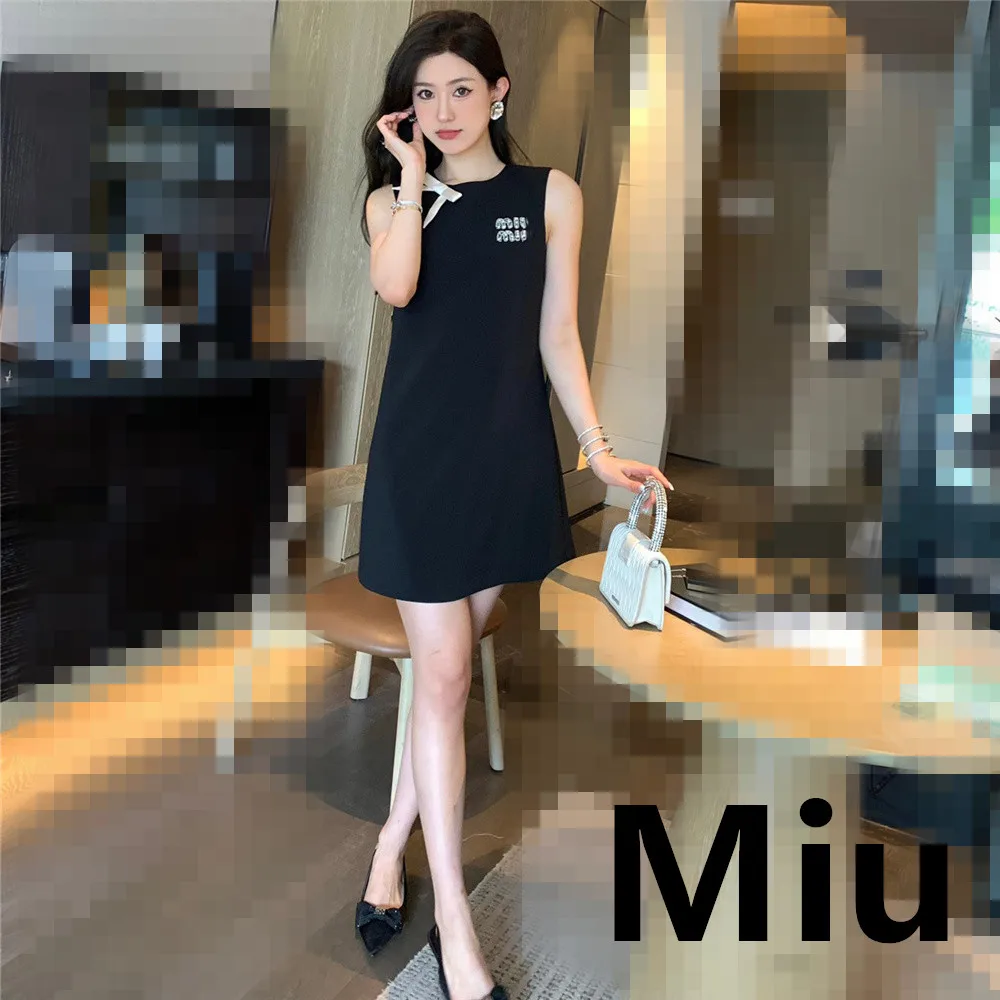 Женское летнее платье-майка с бантом и рукавами
Женское летнее платье-майка с бантом и рукавами