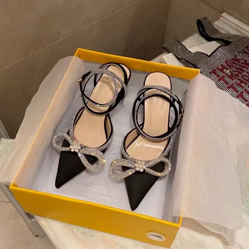 2022 Shiny Rhinestone Bow High Heels Fashion Sexy Ladies Pointed Toe High Heels Wedding Shoes Ladies Ankle Strap Summer Sandals
2022 Shiny Rhinestone Bow High Heels Fashion Sexy Ladies Pointed Toe High Heels Wedding Shoes Ladies Ankle Strap Summer Sandals