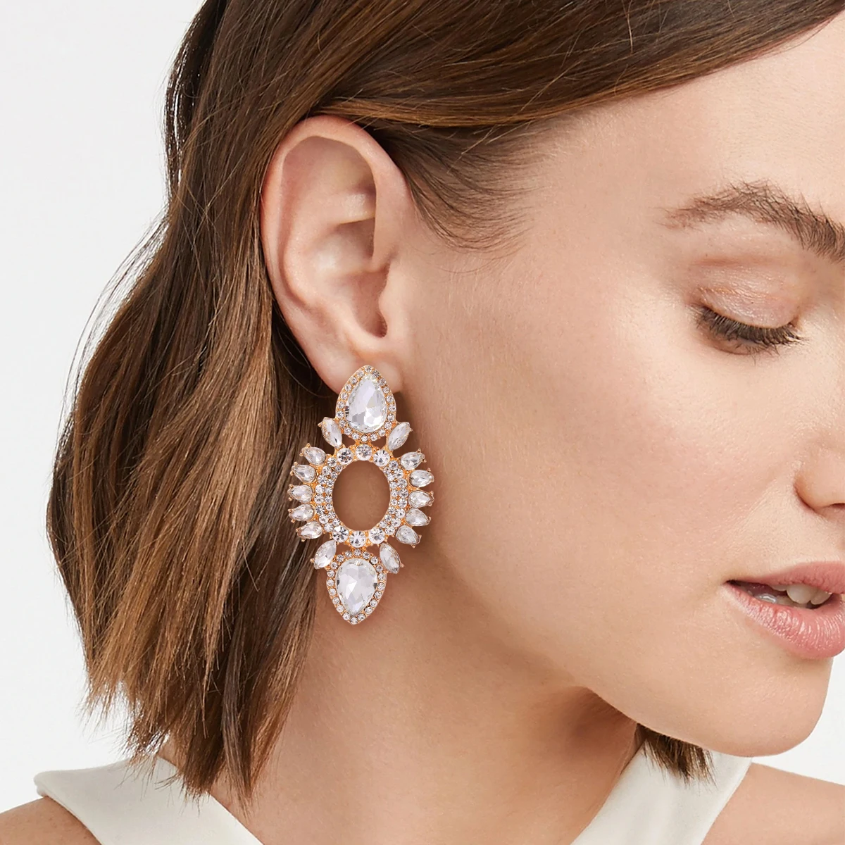 Luxury Exquisite Shiny Crystal Irregular Round Water Drop Rhinestone Earrings for Women Wedding Party Statement Jewelry Gifts
Luxury Exquisite Shiny Crystal Irregular Round Water Drop Rhinestone Earrings for Women Wedding Party Statement Jewelry Gifts