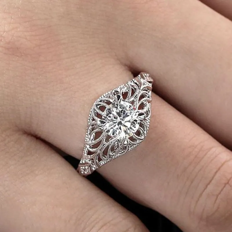 Exquisite CZ Luxury Solitaire Princess Cut Ring Women Wedding Stylish Female Jewelry Dazzling Square CZ Hot Sale Fashion Jewelry
Exquisite CZ Luxury Solitaire Princess Cut Ring Women Wedding Stylish Female Jewelry Dazzling Square CZ Hot Sale Fashion Jewelry