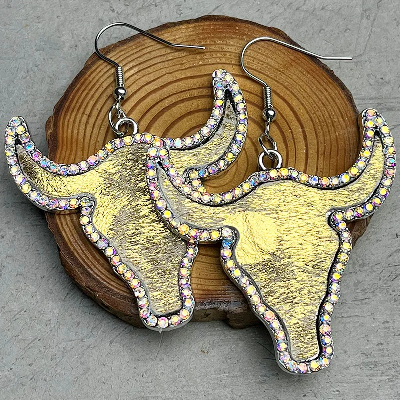 Cowhide Leather Earrings With Bling Bling Fashion Bright Leather Horse Hair Cow Head Western Denim Earrings Winter Trend Jewelry
Cowhide Leather Earrings With Bling Bling Fashion Bright Leather Horse Hair Cow Head Western Denim Earrings Winter Trend Jewelry