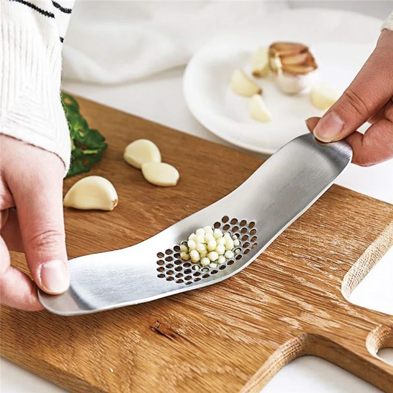 

Kitchen gadget Curved Garlic Press Stainless Steel Multi-function Manual Garlic Creative Cloves Kitchen Garlic Press Tool