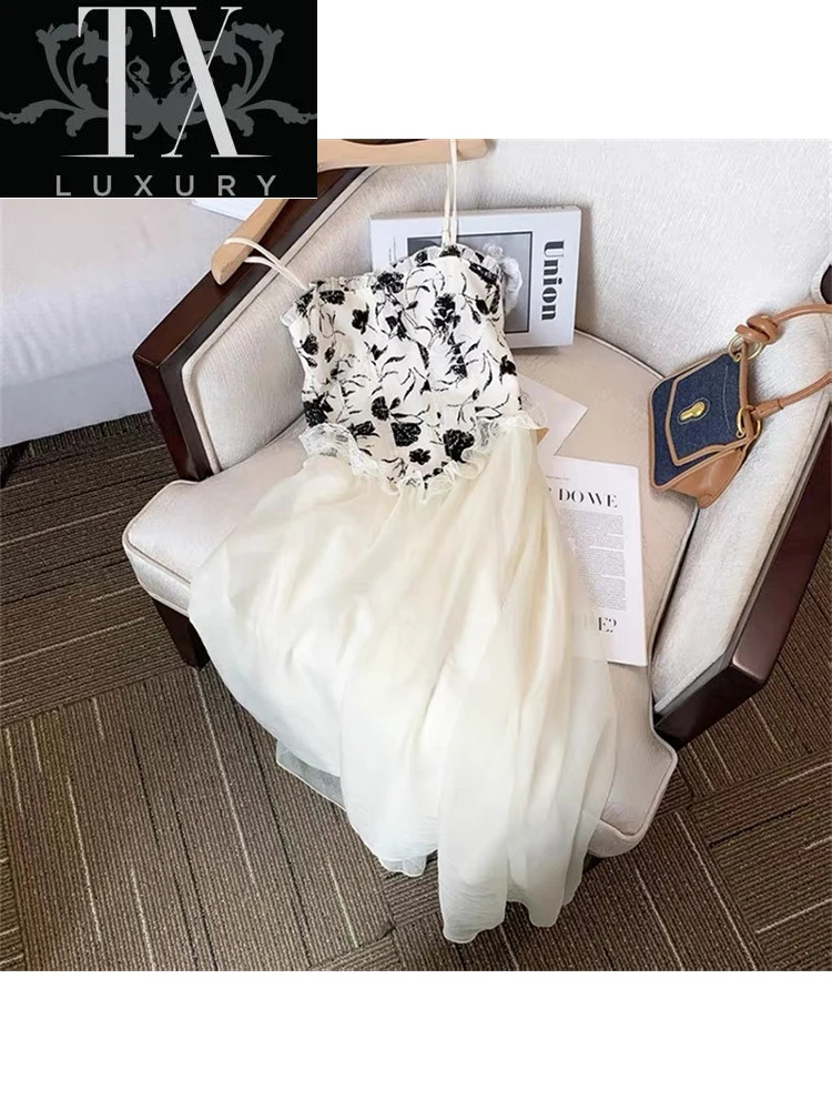 Summer Off Shoulder Sleeveless Maxi Dress For Woman Sexy Vintage Floral Print Patchwork Gauze Chic Aesthetic A-line Frocks Mujer
Summer Off Shoulder Sleeveless Maxi Dress For Woman Sexy Vintage Floral Print Patchwork Gauze Chic Aesthetic A-line Frocks Mujer