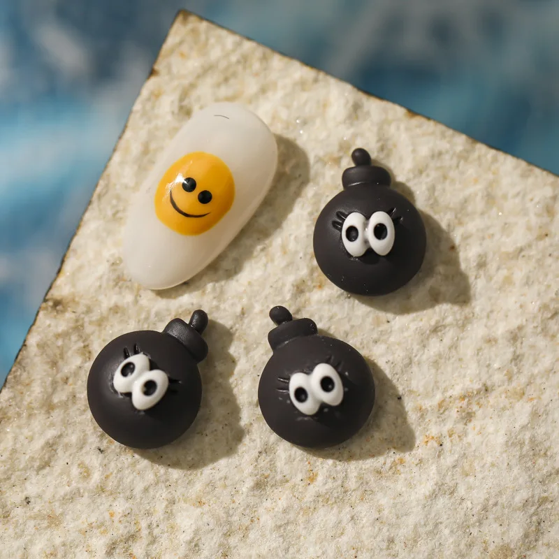 Милые Мультяшные украшения для ногтей трехмерная Милая резная мультяшная кукла Xiaoxin в форме сердца Полимерная маникюрная дрель 
Милые Мультяшные украшения для ногтей трехмерная Милая резная мультяшная кукла Xiaoxin в форме сердца Полимерная маникюрная дрель