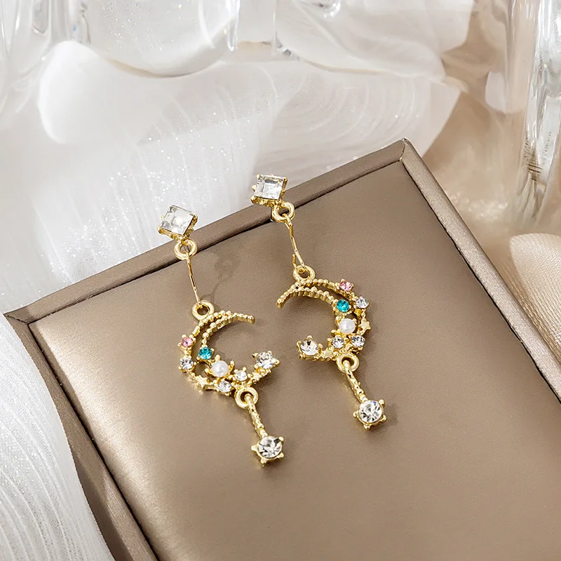 925 Silver Needle Earrings Retro Sweet Moon Tassel Earrings Zircon Color Lolita Earrings Women Jewelry Wholesale Jewelry
925 Silver Needle Earrings Retro Sweet Moon Tassel Earrings Zircon Color Lolita Earrings Women Jewelry Wholesale Jewelry