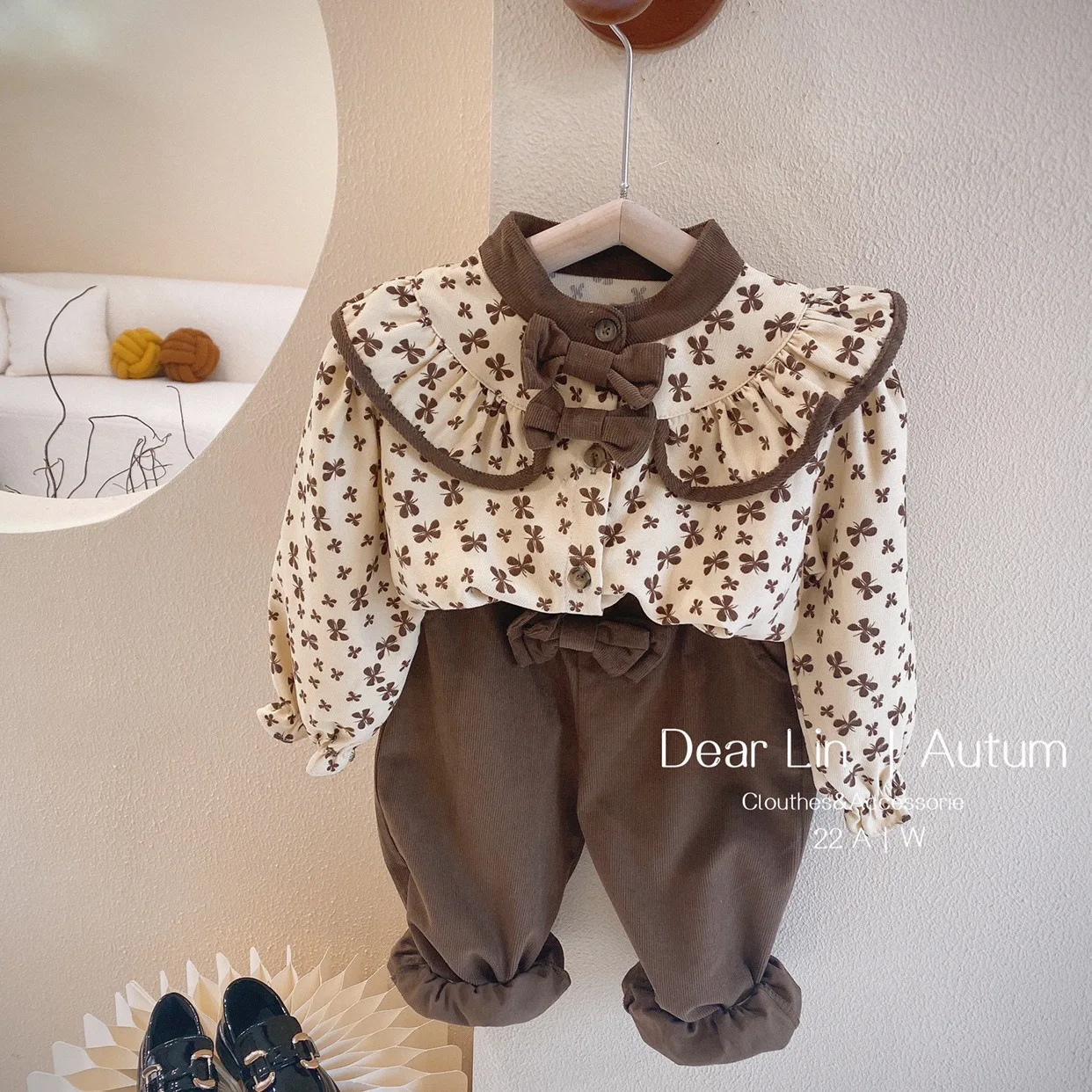 Children Clothing 2022 Spring Autumn Girls Clothing Set New Fashion Korean Style Baby Girl Corduroy Casual Bowknot Two Piece Set
Children Clothing 2022 Spring Autumn Girls Clothing Set New Fashion Korean Style Baby Girl Corduroy Casual Bowknot Two Piece Set