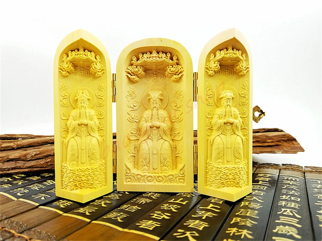 San Guan Da Di Three box statues, Boxwood carved statues of gods and Taoist portrait crafts
San Guan Da Di Three box statues, Boxwood carved statues of gods and Taoist portrait crafts