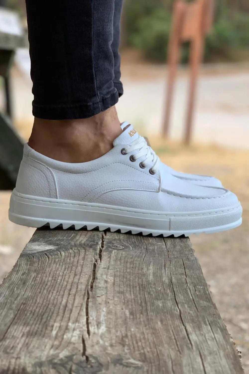 Knack T12 Male Shoes White Casual Thick Sole Lace-Up New Fashion Spring Autumn Season Sports High Quality Large Mould
Knack T12 Male Shoes White Casual Thick Sole Lace-Up New Fashion Spring Autumn Season Sports High Quality Large Mould