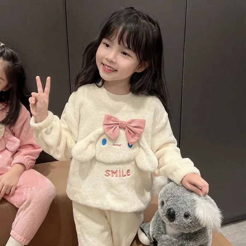 Sanrio Cinnamoroll Pyjamas Children's Kawaii Anime Thick Coral Fleece Pyjamas Children's Winter Long Sleeve 2-Piece Loungewear
Sanrio Cinnamoroll Pyjamas Children's Kawaii Anime Thick Coral Fleece Pyjamas Children's Winter Long Sleeve 2-Piece Loungewear