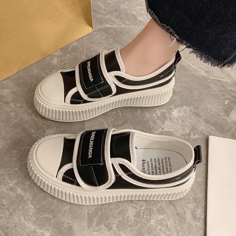 Sport Women Casual Shoes Flats Sneakers 2023 New Spring Autumn Platform Designer Ladies Running Shoes Soft Sole Hiking Zapatos
Sport Women Casual Shoes Flats Sneakers 2023 New Spring Autumn Platform Designer Ladies Running Shoes Soft Sole Hiking Zapatos