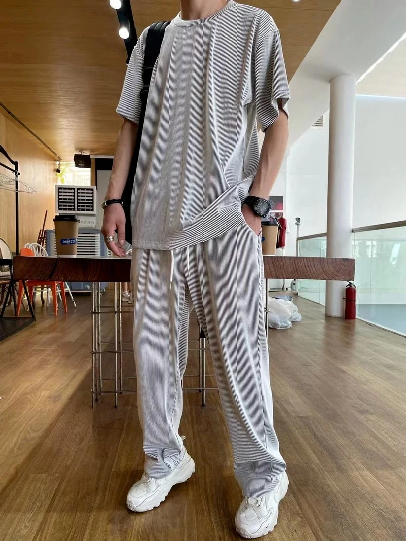 2022 Casual Ice Seed Men's Suit Tide Mark Straight Pleated Sports Pants Summer Thin Section
2022 Casual Ice Seed Men's Suit Tide Mark Straight Pleated Sports Pants Summer Thin Section