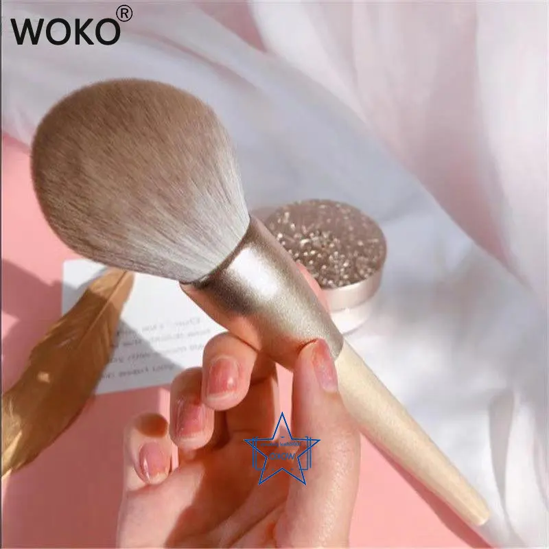 Platinum Super Soft Super Large Powder Brush Honey Powder Setting Powder Makeup Brushes Fluffy Synthetic Hair Powder Makeup Tool
Platinum Super Soft Super Large Powder Brush Honey Powder Setting Powder Makeup Brushes Fluffy Synthetic Hair Powder Makeup Tool
