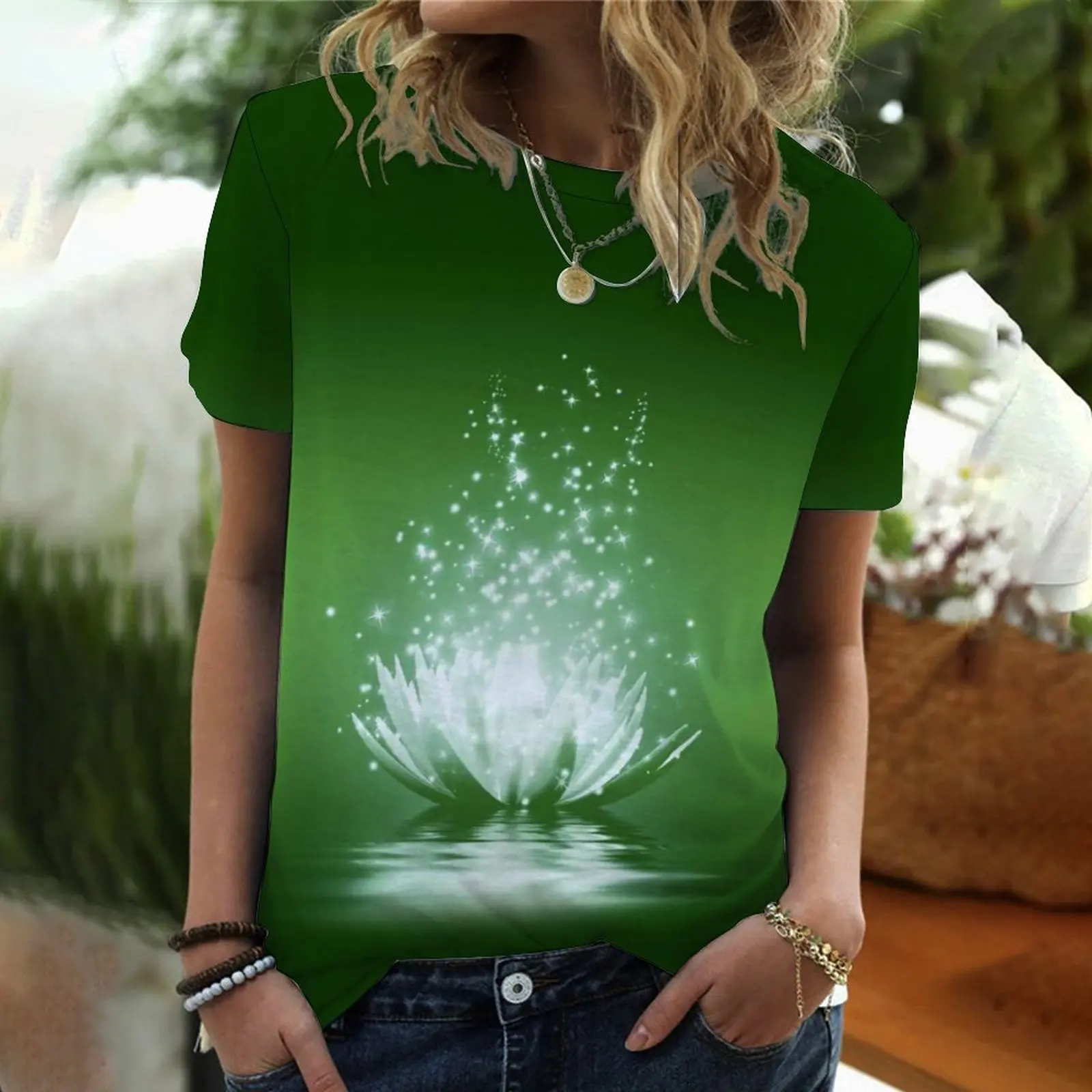 2022 new foreign trade women's clothing watercolor landscape floral print round neck short-sleeved women's T-shirt
2022 new foreign trade women's clothing watercolor landscape floral print round neck short-sleeved women's T-shirt