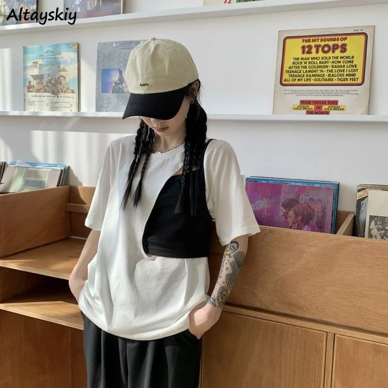 Short Sleeve T-shirts Women Fake Two Popular Fashion Hollow Out Summer Cool Thin StreetWear Loose Leisure All-match Korean Style
Short Sleeve T-shirts Women Fake Two Popular Fashion Hollow Out Summer Cool Thin StreetWear Loose Leisure All-match Korean Style