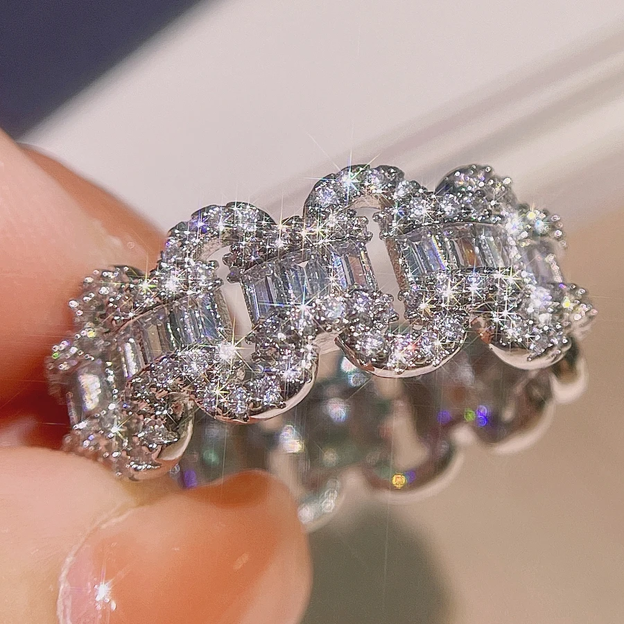 2022 New Trend Color Bling Zircon Stone Chain Ring for Women Wedding Engagement Christmas Present Fashion Gift Jewelry Wholesa
2022 New Trend Color Bling Zircon Stone Chain Ring for Women Wedding Engagement Christmas Present Fashion Gift Jewelry Wholesa