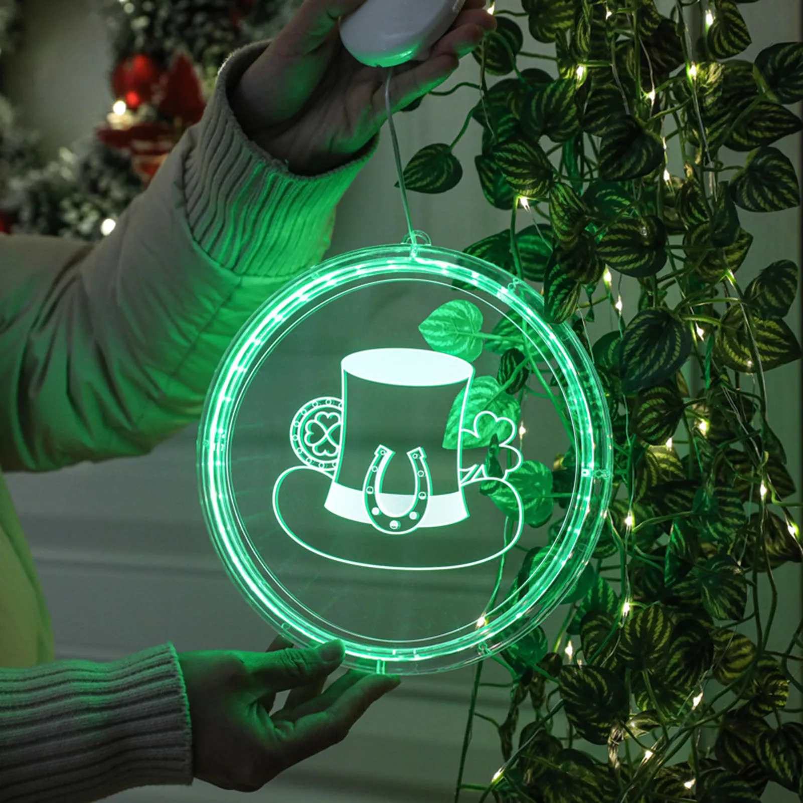St Patricks Day Clover Sign Green LED Lamp Decoration Light Battery Operated Lamps for Wall Window Home Porch Party Supplies
St Patricks Day Clover Sign Green LED Lamp Decoration Light Battery Operated Lamps for Wall Window Home Porch Party Supplies