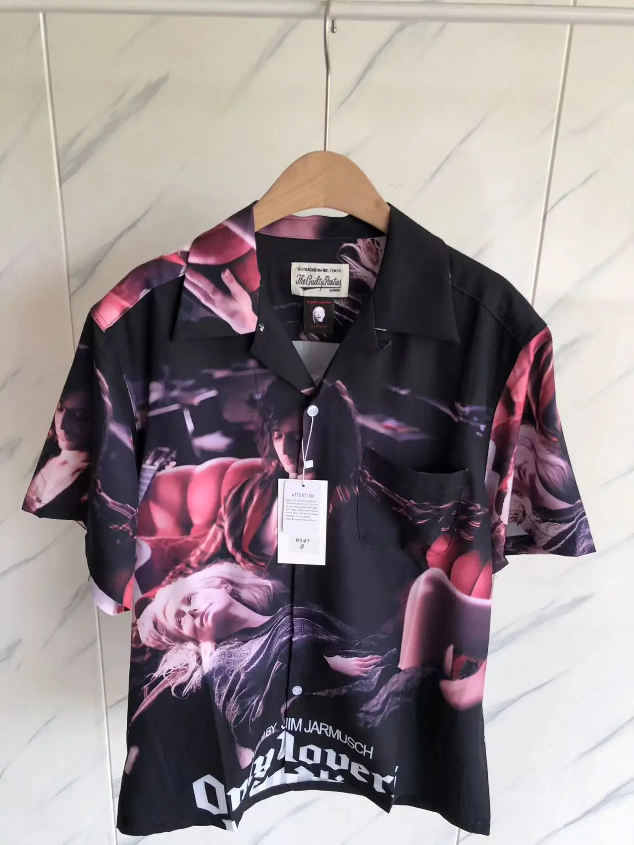 Round Neck New WACKO MARIA Shirts Men Women Hawaiian Beach Style Short Sleeve Shirt Haikyuu
Round Neck New WACKO MARIA Shirts Men Women Hawaiian Beach Style Short Sleeve Shirt Haikyuu