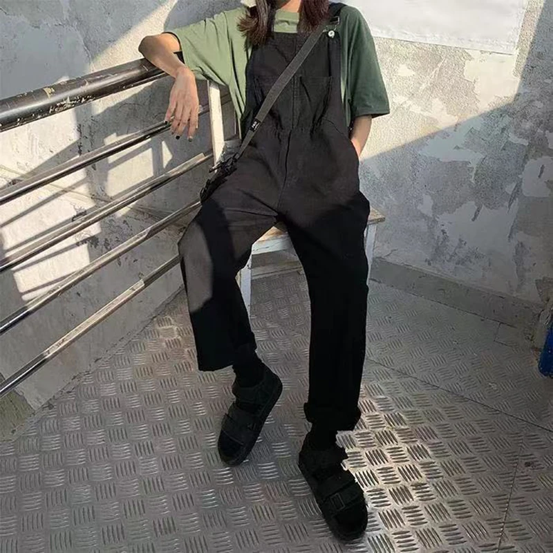 Women's Denim Straps Jumpsuit White Leisure Korean Preppy Style Wide Leg Pants Street Fashion Safari Pants Woman Denim Overalls
Women's Denim Straps Jumpsuit White Leisure Korean Preppy Style Wide Leg Pants Street Fashion Safari Pants Woman Denim Overalls