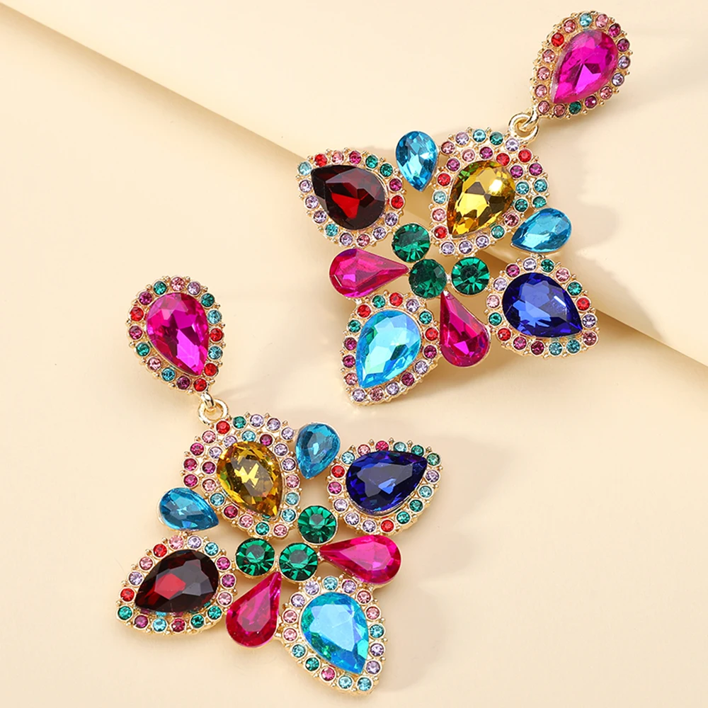2023 New Bohemian Fashion Colorful Crystal Pendant Women's Earrings Fashion Luxury Design Perforated Party Jewelry
2023 New Bohemian Fashion Colorful Crystal Pendant Women's Earrings Fashion Luxury Design Perforated Party Jewelry