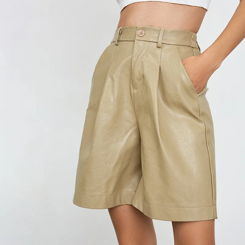 2023 Pu Leather Women Shorts Button Quality Wide Leg Faux Leather Shorts England Style High Waist Loose Shorts Femme Womens Clot
2023 Pu Leather Women Shorts Button Quality Wide Leg Faux Leather Shorts England Style High Waist Loose Shorts Femme Womens Clot