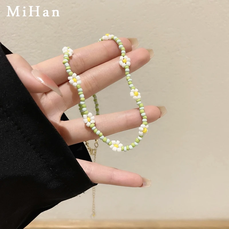 Mihan Modern Jewelry Green Seedbeads Necklace For Women Pretty Design Hot Sale One Layer Flower Resin Choker Necklace Wholesale
Mihan Modern Jewelry Green Seedbeads Necklace For Women Pretty Design Hot Sale One Layer Flower Resin Choker Necklace Wholesale