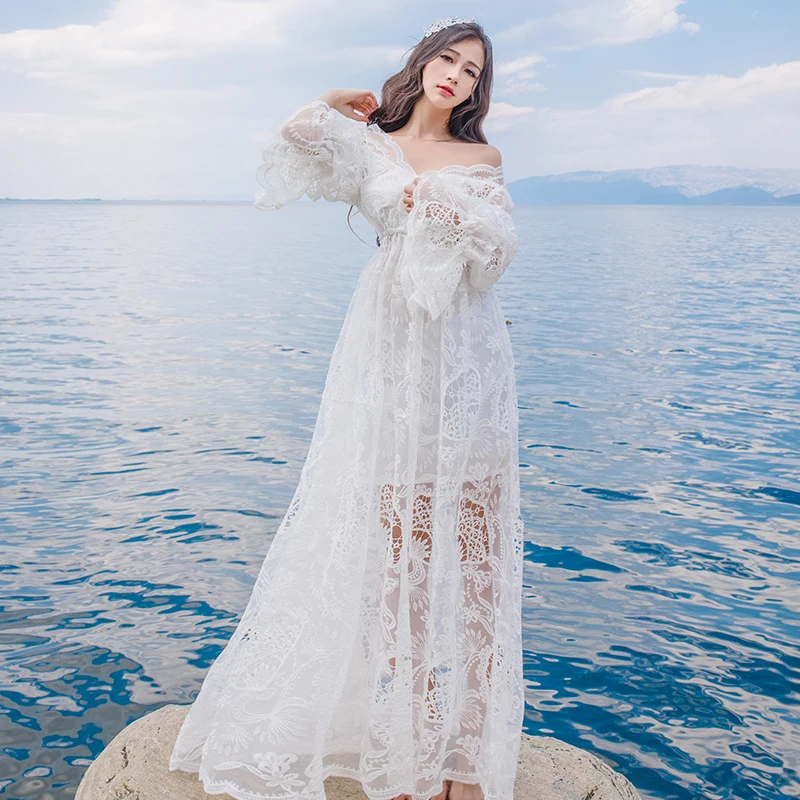 WTIANYUW White Hollow Embroidery Long Dress Women Summer Autumn Holiday High Quality Luxury V Neck Flare Sleeve Holiday Dress
WTIANYUW White Hollow Embroidery Long Dress Women Summer Autumn Holiday High Quality Luxury V Neck Flare Sleeve Holiday Dress