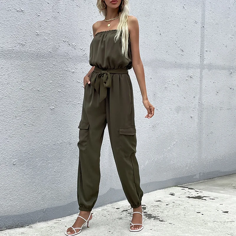 Women's Summer European and American Fashion Temperament Commuting New Green One line Neck Straight Belt Pants Jumpsuit Female
Women's Summer European and American Fashion Temperament Commuting New Green One line Neck Straight Belt Pants Jumpsuit Female