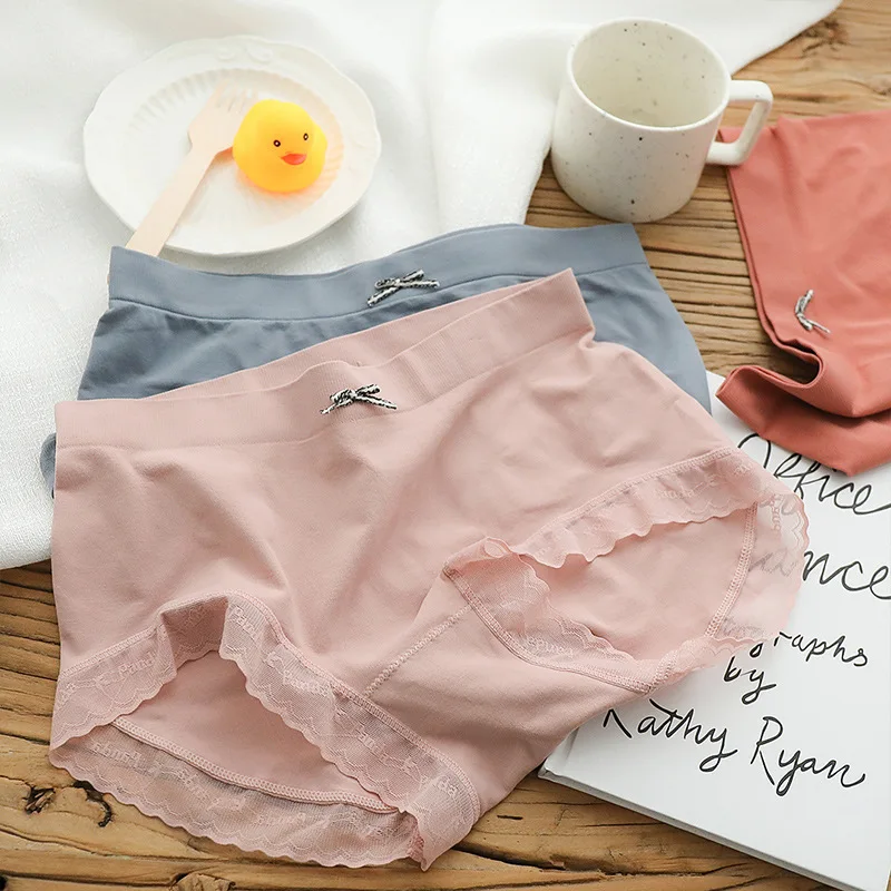Women's Underwear Sexy Lace Panties Fashion Solid Color Comfort Briefs Mid Waist Seamless Bow Underpants Female Lingerie
Women's Underwear Sexy Lace Panties Fashion Solid Color Comfort Briefs Mid Waist Seamless Bow Underpants Female Lingerie