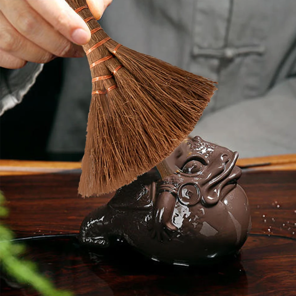 Multifunctional Whisk Brush Sturdy Hand Brush For Home Car Use Brown Mini Broom Easily Cleans Car Mats And Table Dinner
Multifunctional Whisk Brush Sturdy Hand Brush For Home Car Use Brown Mini Broom Easily Cleans Car Mats And Table Dinner