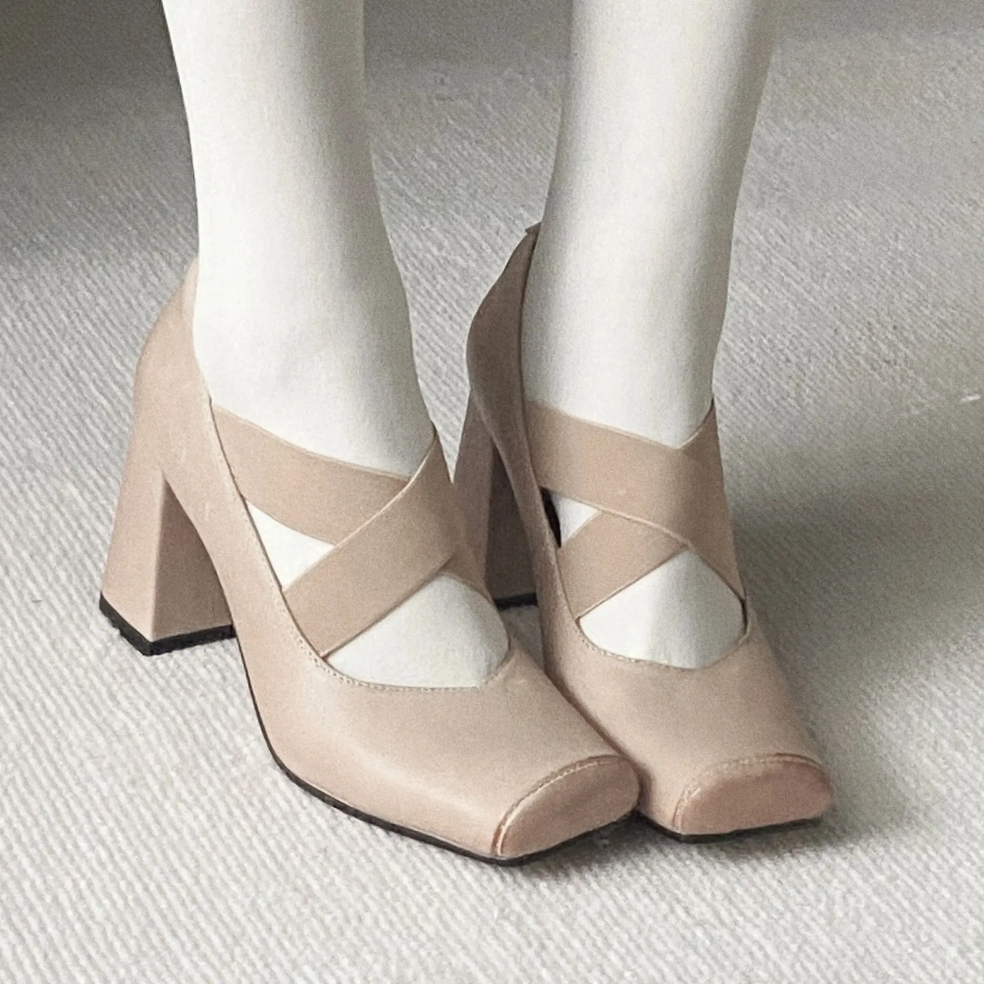 French Retro Ballet High Heels Square Head Cross Lace-Up Pumps 2023 Spring Temperament Thick Heel Single Shoes Autumn Women Shoe
French Retro Ballet High Heels Square Head Cross Lace-Up Pumps 2023 Spring Temperament Thick Heel Single Shoes Autumn Women Shoe