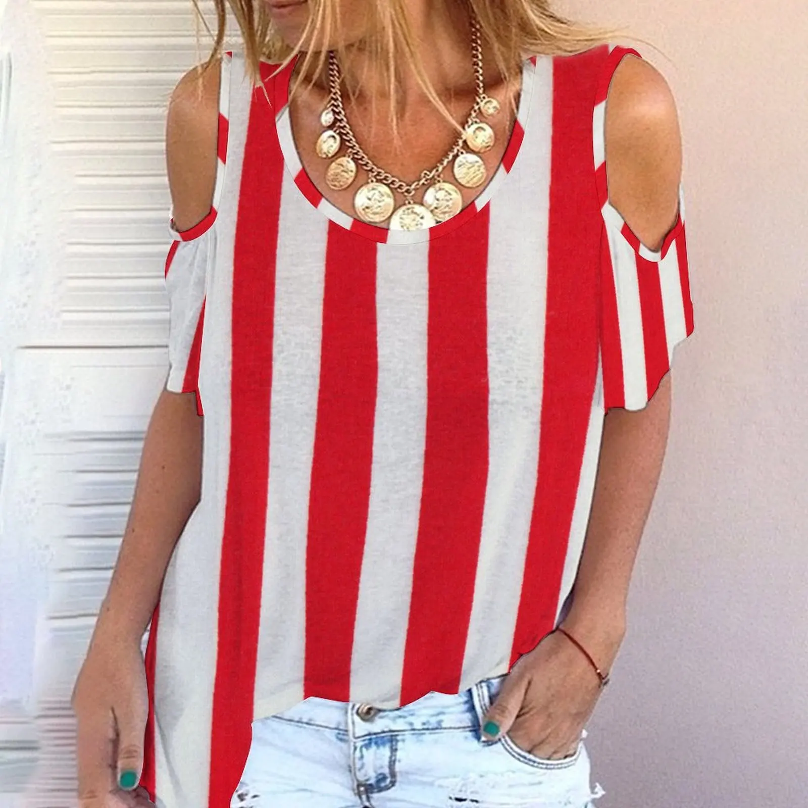 2022 T-shirt women's new off shoulder Plaid Stripe Print hollow out Strapless o-neck short sleeve T-shirt
2022 T-shirt women's new off shoulder Plaid Stripe Print hollow out Strapless o-neck short sleeve T-shirt
